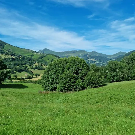 Le Pradima Holiday home Mandailles-Saint-Julien